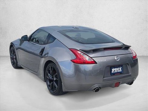 Used 2016 Nissan 370Z Coupe RWD image 7