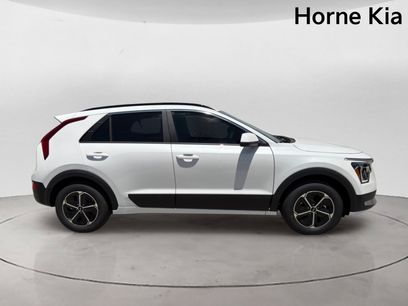 New 2026 Kia Niro LX