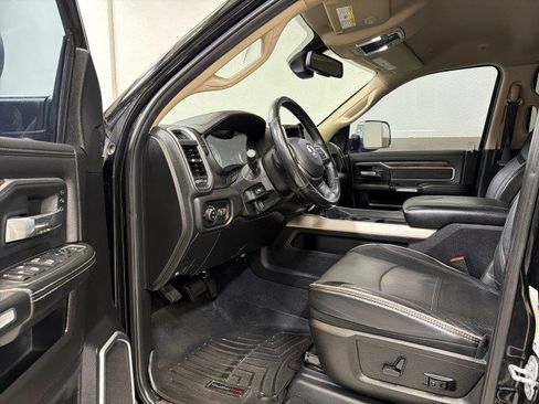 Used 2019 RAM 2500 Laramie image 11