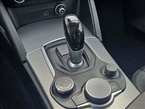 Used 2018 Alfa Romeo Stelvio Sport w/ Quick Order Package 22J Sport image 11