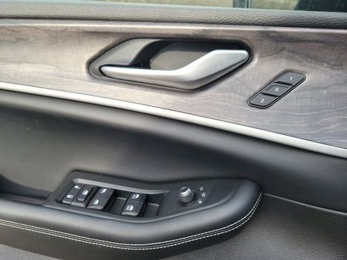 Used 2024 Jeep Grand Cherokee Limited 4xe w/ Luxury Tech Group II image 33