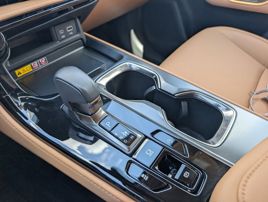 Used 2025 Lexus NX 250 FWD w/ Accessory Package (Z1) image 22