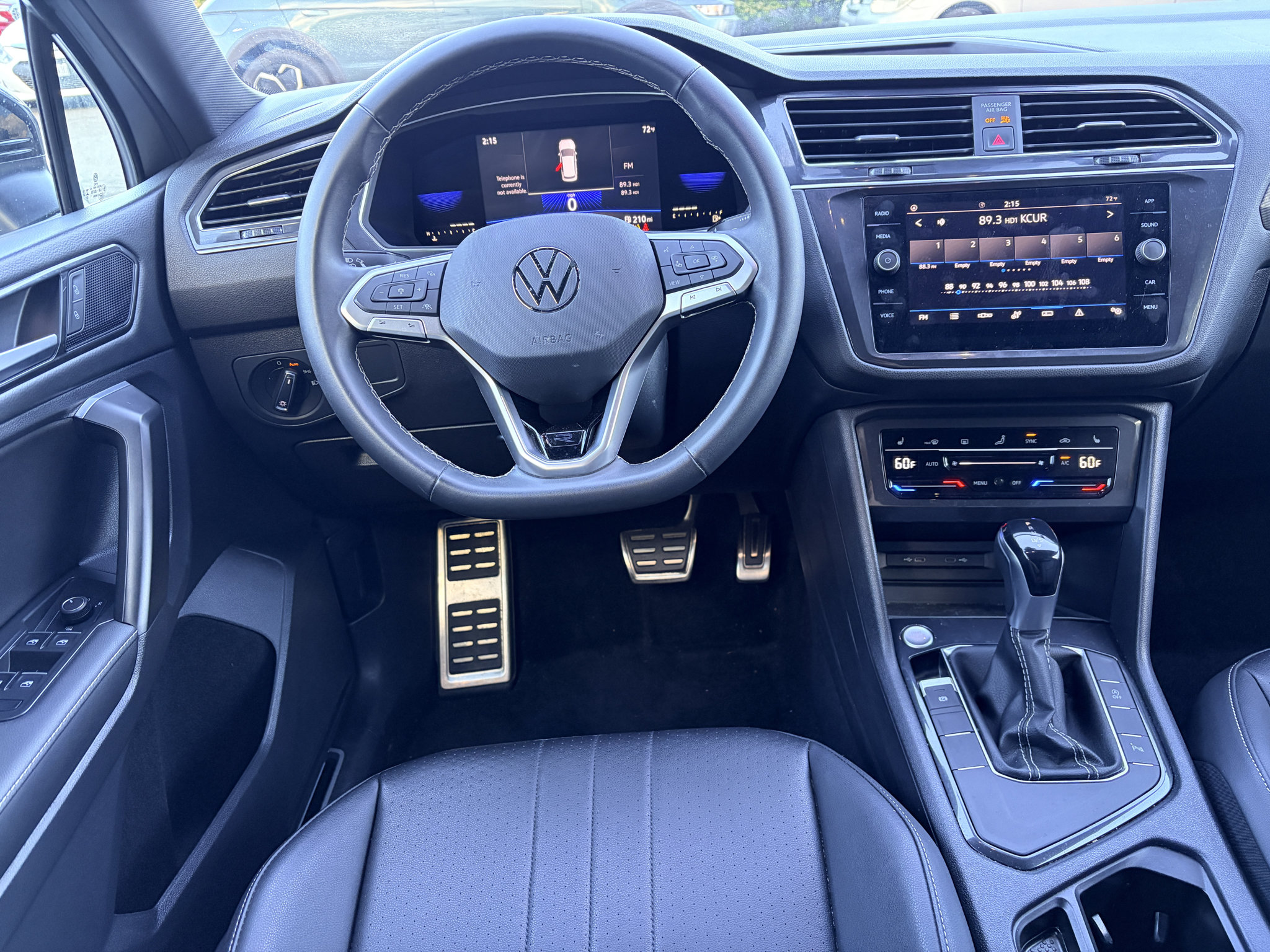 Used 2023 Volkswagen Tiguan SE R-Line FWD image 14