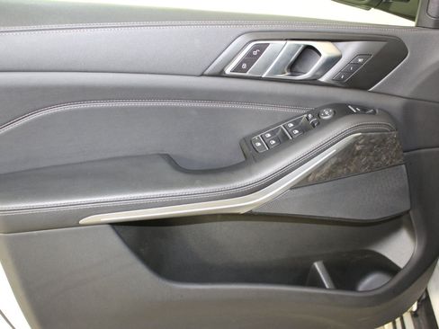 Used 2023 BMW X5 xDrive40i image 12