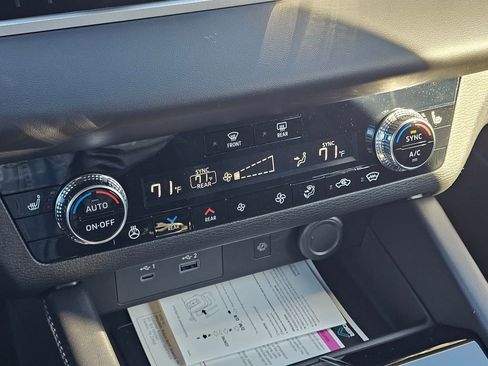 New 2025 Mitsubishi Outlander SEL Black Edition image 12