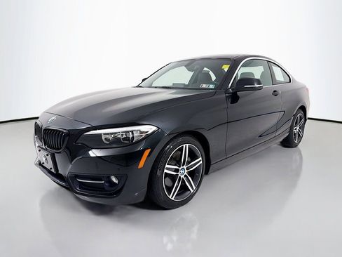 Used 2017 BMW 230i xDrive Coupe AWD/4WD image 3