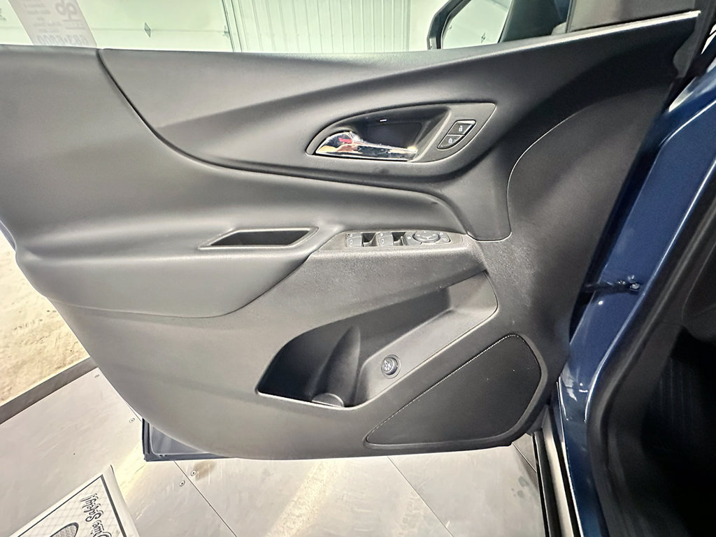 Used 2024 Chevrolet Equinox LT FWD image 21