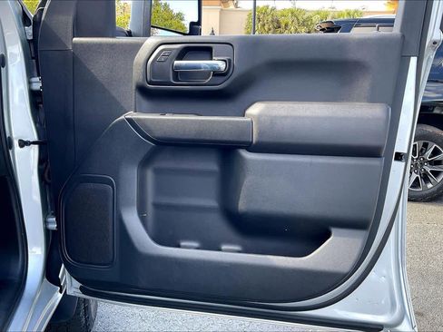 Used 2020 Chevrolet Silverado 2500 Custom w/ Custom Value Package image 23