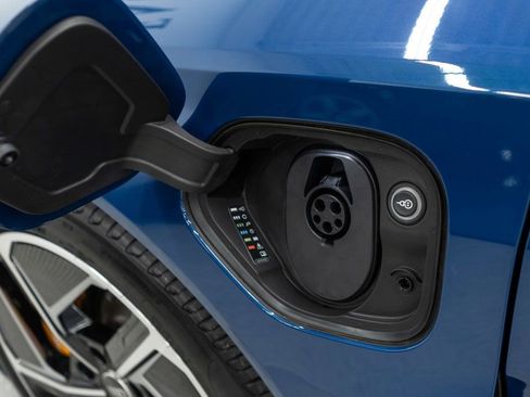 Used 2023 Audi RS e-tron GT w/ Carbon Performance Package image 44