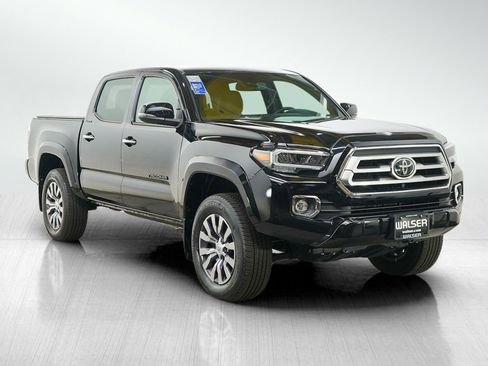Used 2022 Toyota Tacoma Limited AWD/4WD image 7