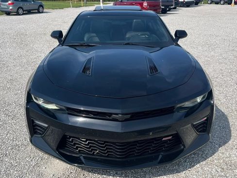 Used 2016 Chevrolet Camaro SS RWD image 8