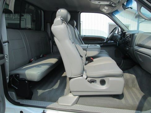 Used 2002 Ford F350 Lariat AWD/4WD image 18