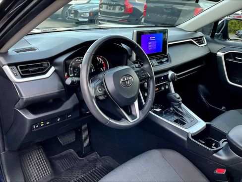 Used 2024 Toyota RAV4 XLE w/ Convenience Package AWD/4WD image 17