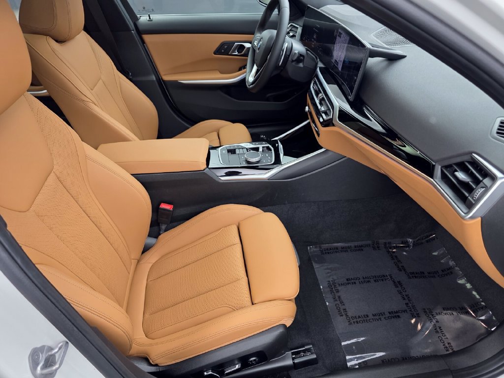 Certified 2024 BMW 330i xDrive Sedan w/ Convenience Package AWD/4WD image 27