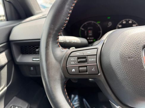 Used 2025 Honda CR-V Sport image 21
