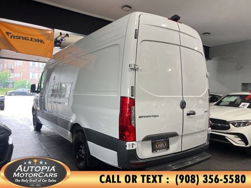Used 2025 Mercedes-Benz Sprinter 3500 w/ Parking Package image 3