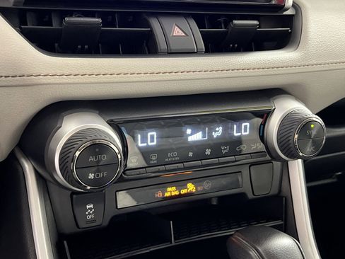 Used 2024 Toyota RAV4 XLE image 21