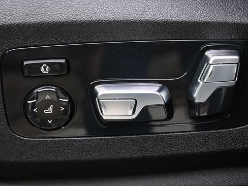 Used 2024 BMW X5 M60i w/ Climate Comfort Package image 14