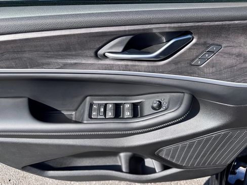 New 2026 Jeep Grand Cherokee Limited AWD/4WD image 9