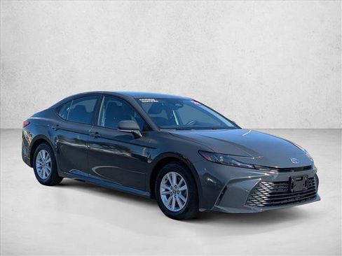 Used 2025 Toyota Camry LE FWD image 3