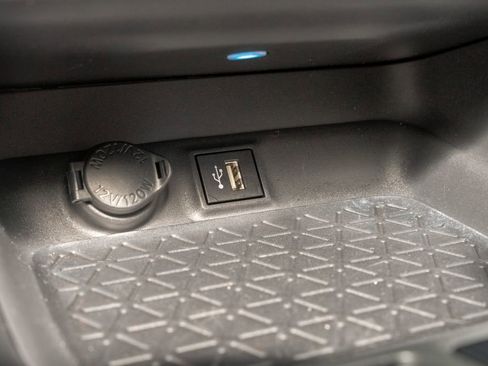 Certified 2025 Toyota RAV4 XSE image 17