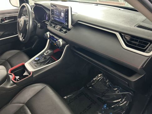 Used 2021 Toyota RAV4 TRD Off-Road w/ TRD Off-Road Weather Package image 27