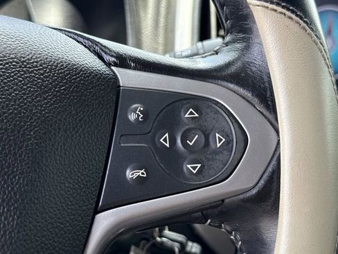 Used 2018 Chevrolet Colorado LT w/ LT Convenience Package RWD image 40