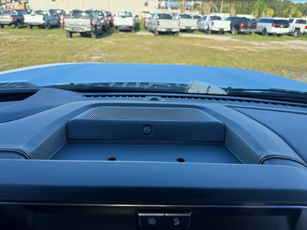 Used 2025 Ford F350 Platinum w/ Platinum Plus Package AWD/4WD image 17
