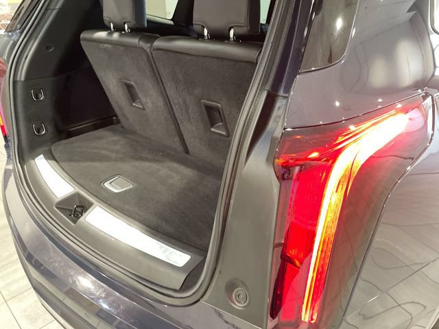 Used 2024 Cadillac XT6 Premium Luxury w/ Technology Package FWD image 15