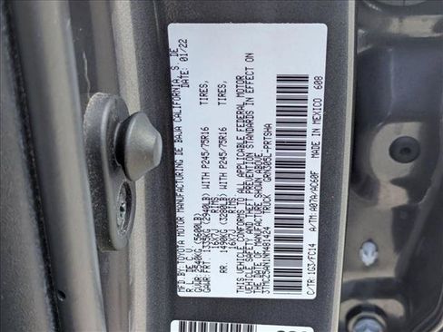Used 2022 Toyota Tacoma SR5 AWD/4WD image 23