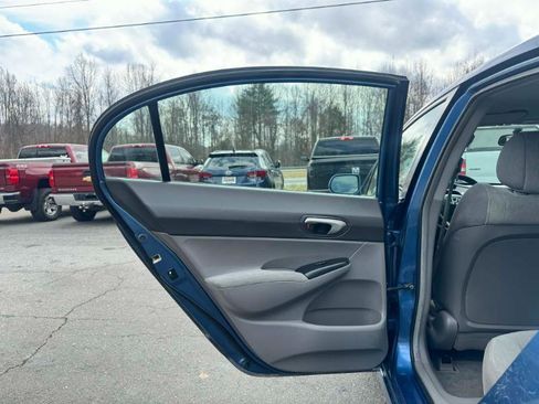 Used 2011 Honda Civic LX image 11