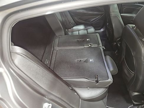 Used 2019 Buick Regal Essence w/ Driver Confidence Package I image 30