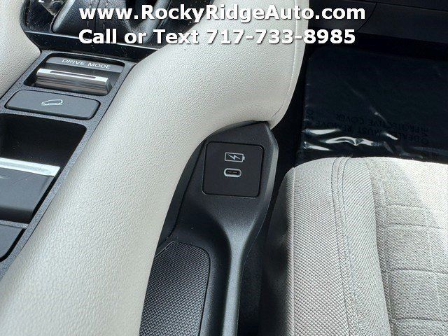 Used 2025 Honda HR-V LX image 14