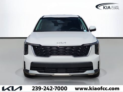 New 2026 Kia Sorento LX FWD image 2