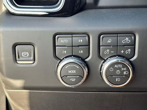 New 2026 GMC Sierra 1500 Denali Ultimate image 16