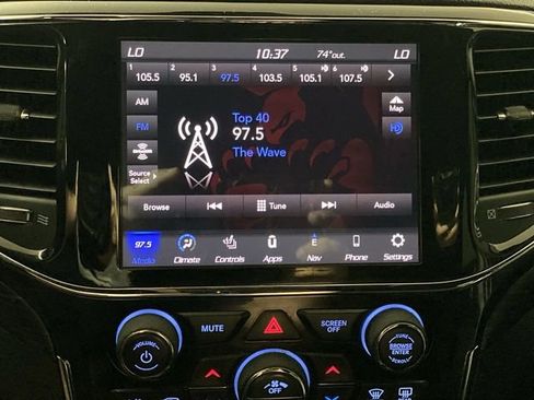 Used 2021 Jeep Grand Cherokee Laredo X AWD/4WD image 12