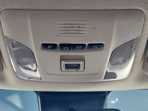 Used 2021 Toyota Corolla LE image 25