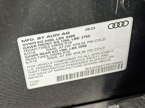 Used 2023 Audi Q5 2.0T Premium Plus w/ Premium Plus Package AWD/4WD image 12