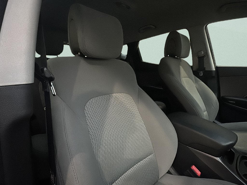 Used 2018 Hyundai Santa Fe Sport AWD/4WD image 16