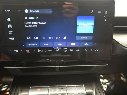 Used 2024 Lincoln Nautilus Reserve w/ Jet Appearance Package (87T) image 19