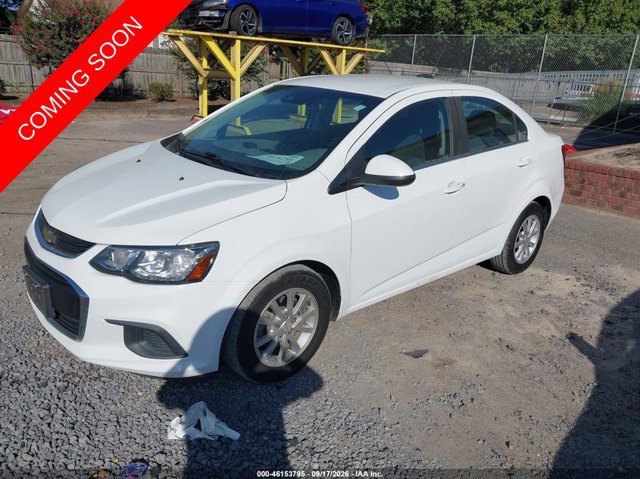 Used 2020 Chevrolet Sonic LT w/ Convenience Package FWD image 2