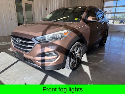 Used 2016 Hyundai Tucson Sport image 10
