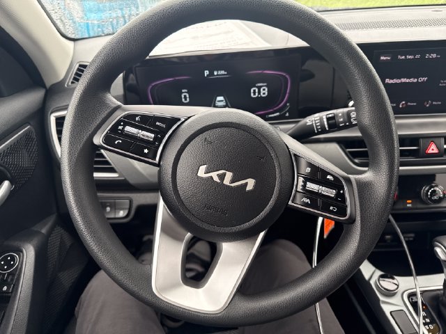 Certified 2024 Kia Seltos LX AWD/4WD image 19