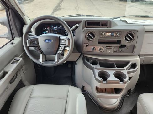 New 2027 Ford E-450 and Econoline 450 Super Duty w/ Power Equipment Group RWD image 9