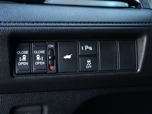 Certified 2026 Honda Odyssey Touring image 30