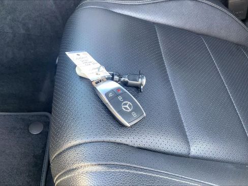 Used 2020 Mercedes-Benz GLE 350 4MATIC image 15