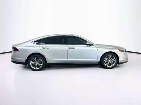 Used 2024 Honda Accord EX image 10