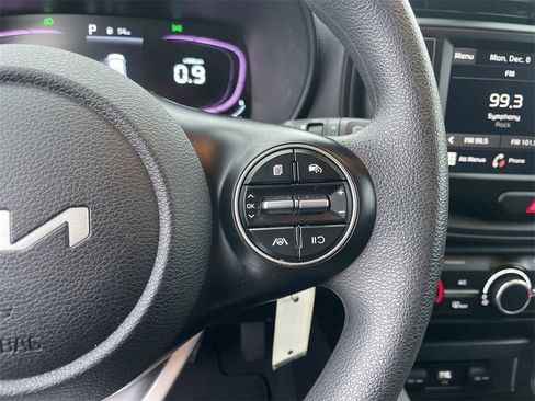Certified 2023 Kia Soul LX image 16