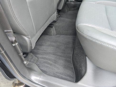 Used 2023 Buick Encore GX Select w/ Safety Package II AWD/4WD image 34