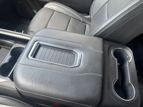Used 2024 GMC Yukon Denali w/ Advanced Technology Package AWD/4WD image 48